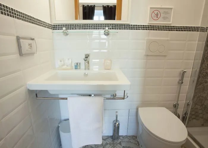 Pensión Innsiderome 4*